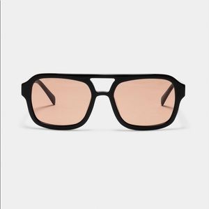 Vehla Dixie Sunglasses in Black/ Toffee